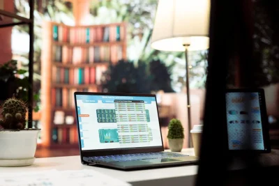 Λογιστικό Γραφείο - Νομικές Υπηρεσίες για φυσικά ή νομικά πρόσωπα