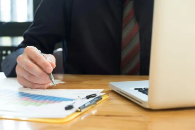 Λογιστικό Γραφείο - Νομικές Υπηρεσίες για φυσικά ή νομικά πρόσωπα